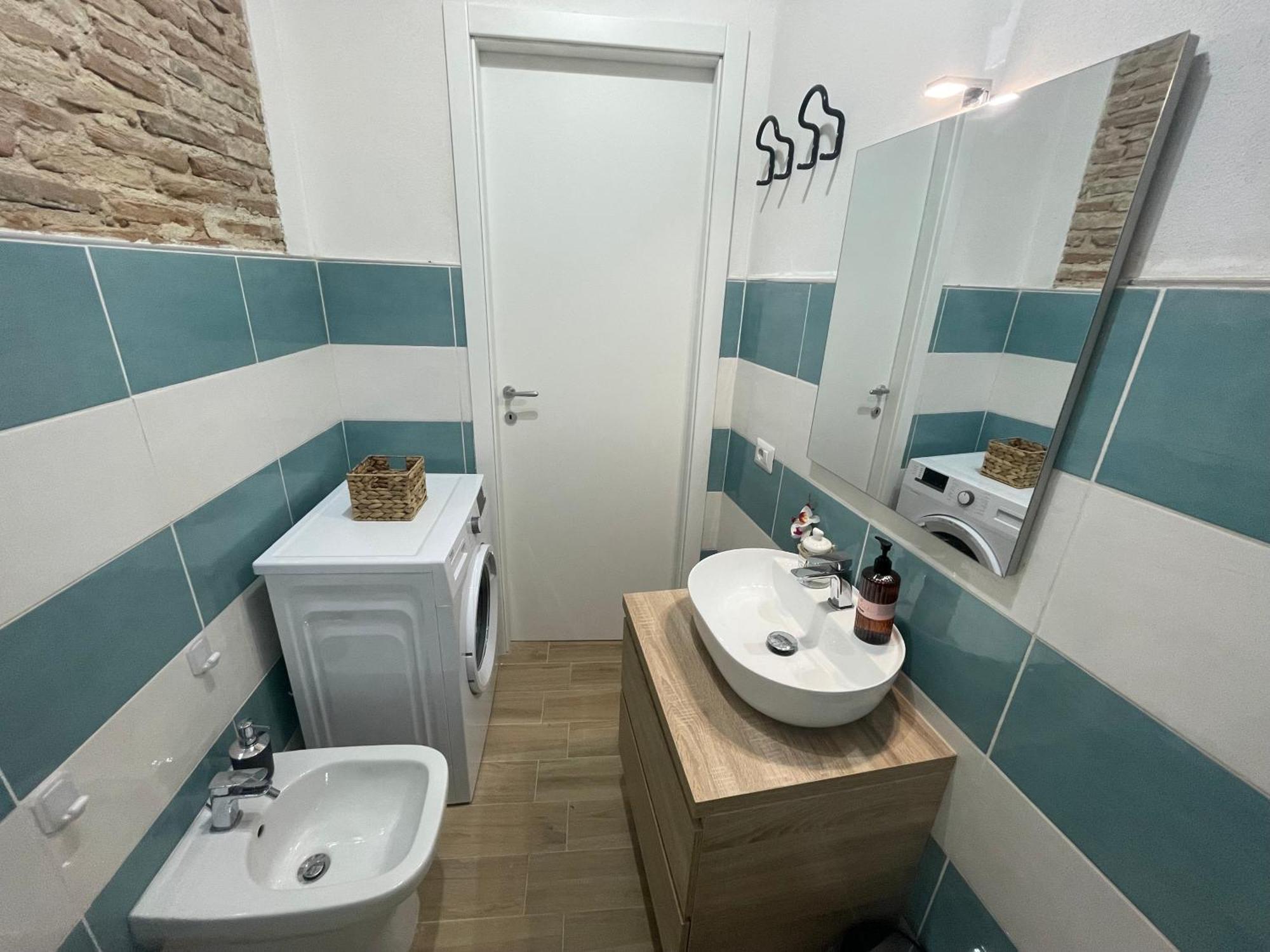 קליארי Centro Storico Lovely House R9345 מראה חיצוני תמונה